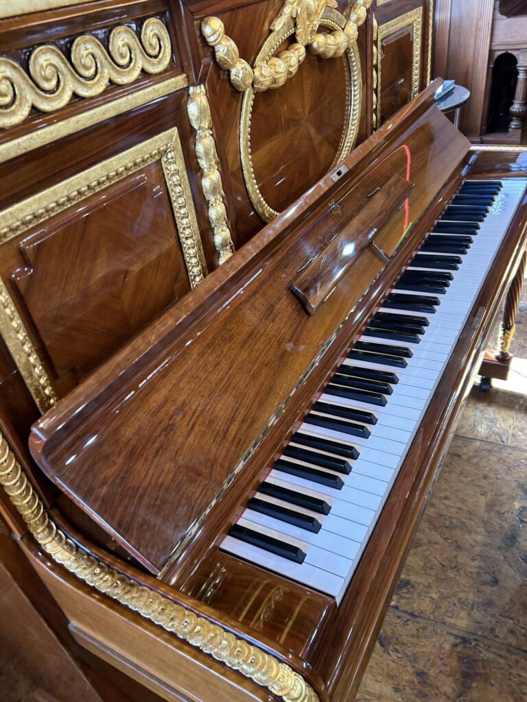 RMS Olympic Piano 7